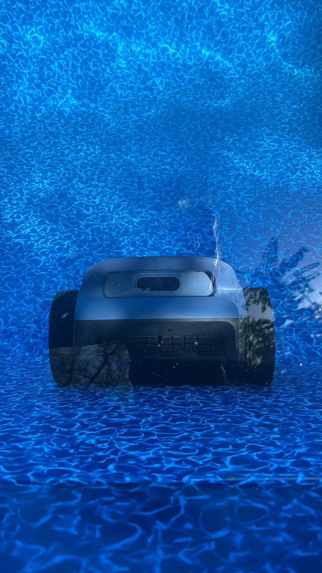 Cordless Robotic Pool Vacuum, Pool Cleaner with Track Drive & Sonar Navigation, 180W Brushless Motor, Wall & Waterline Climbing, 150-Min Runtime, for Inground & Above-Ground Pools up to 2150 Sq. Ft. customer photo 1