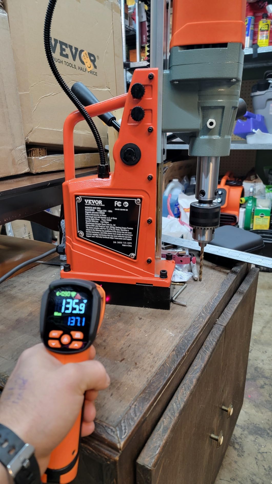 VEVOR Low Profile Magnetic Drill Press, 1300 W, 1.4 in Boring Diameter, 2248 lbf Power Portable Mag Drill Press, 650RPM Speed, with Weldon Shank, for Metal Surface, Industrial and Home Improvement customer photo 2