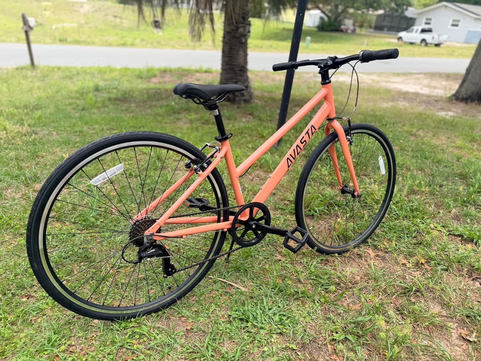 AVASTA Populus 700C Road Bike for Women with Kickstand, 15 17 Inch Lightweight Step Through Aluminum Alloy Frame, 7-Speed Drivetrain, Multiple Colors customer photo 1
