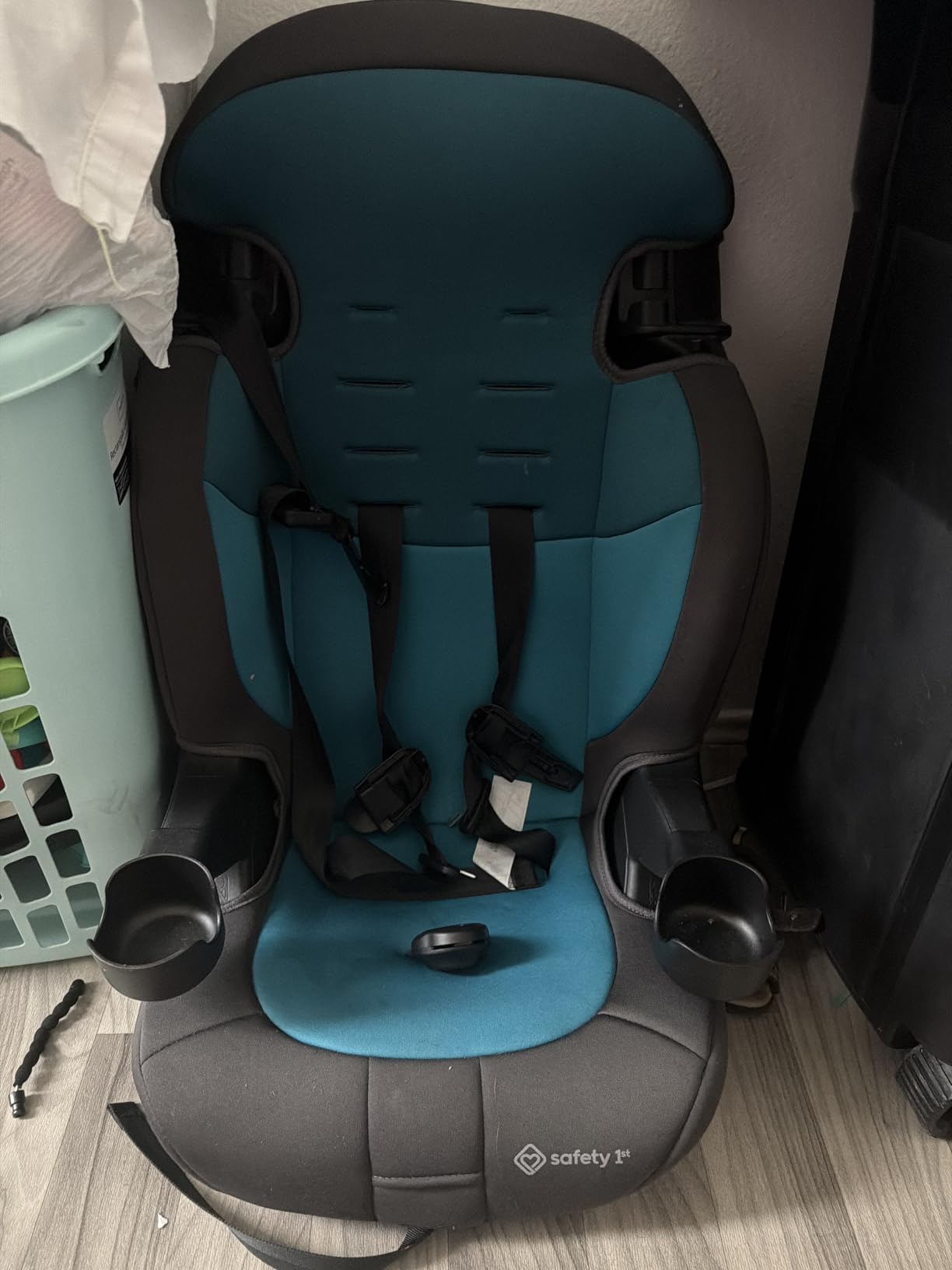 Safety 1st Grand 2-in-1 Booster Car Seat, Converts from High Back to Belt-Positioning Booster, High Back Seat for Kids 40-65, and Belt-Positioning 40-100 Pounds, Capri Teal customer photo 2