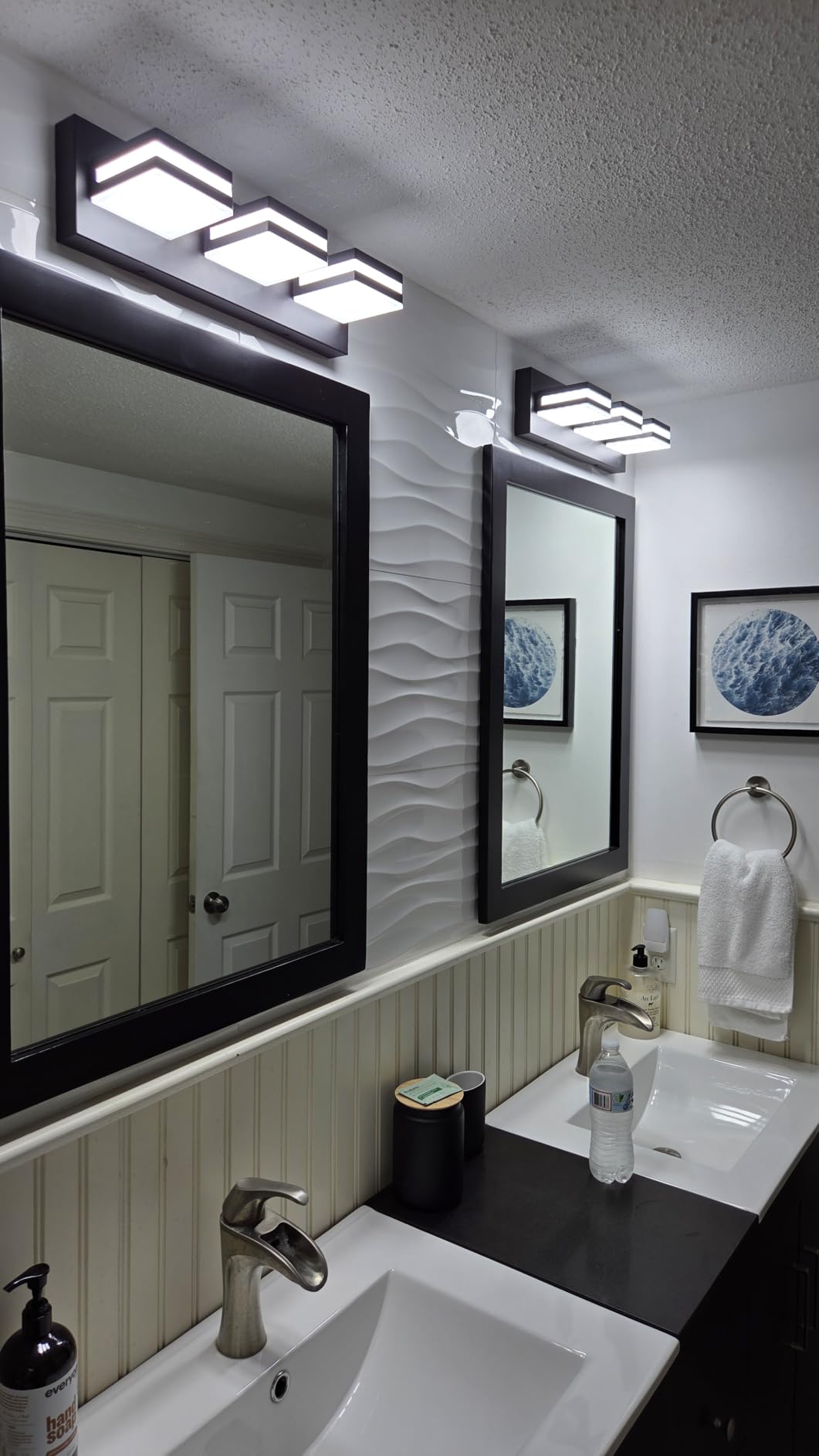 IZORRO LED Modern Bathroom Lights Fixtures(4-Light,Dimmable,360°Rotate),Matte Black Acrylic Wall Lighting,Vanity Lights for Bathroom Over Mirror - 6000k 24In (No Assembly Required) customer photo 1