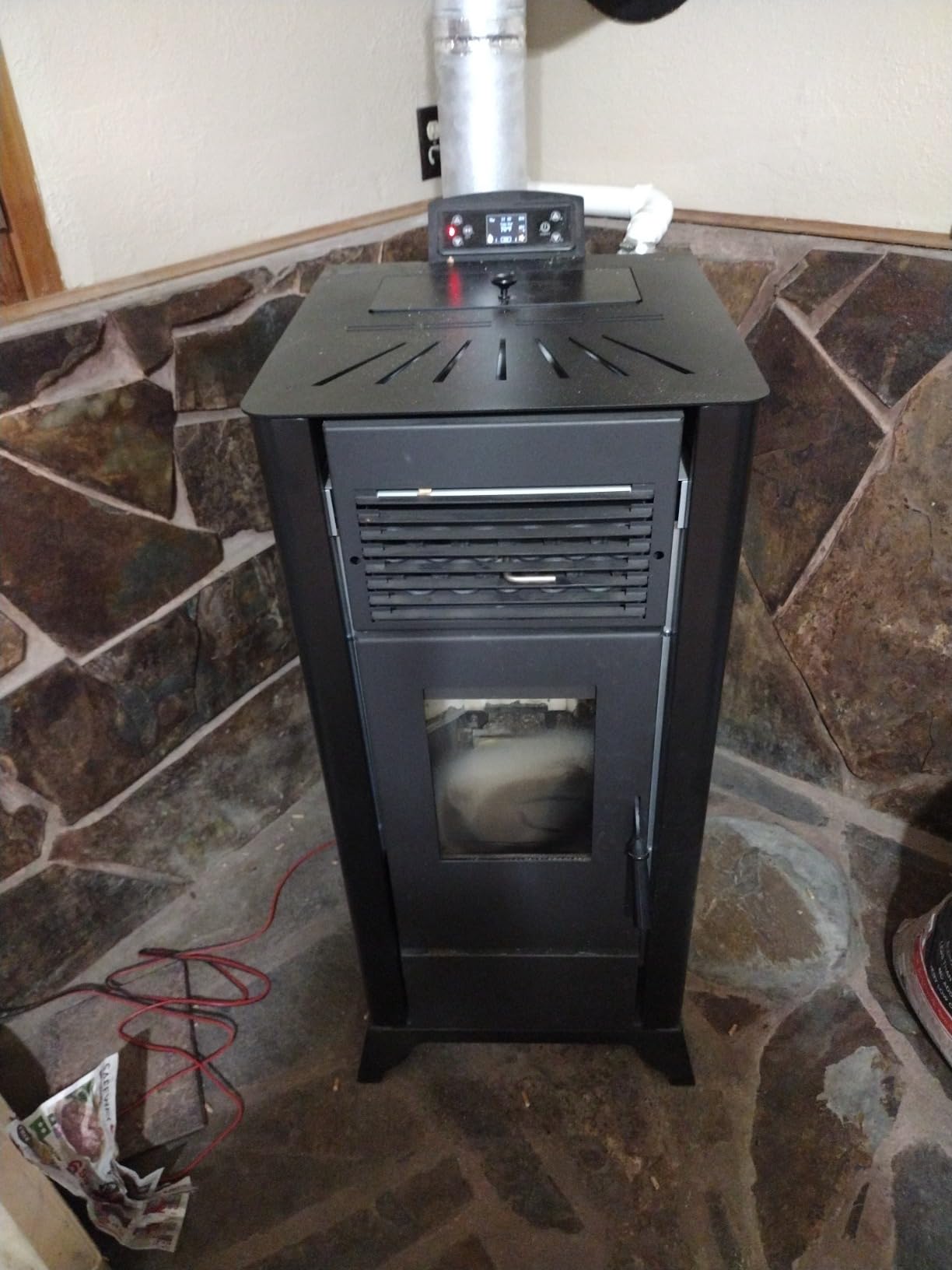 Freedom Stoves Freestanding Independence PS21 Pellet Stove with Battery Backup, Wi-Fi Capability, and Removable Legs - Heats up to 1800 sq ft. (Sandstone Grey) customer photo 2