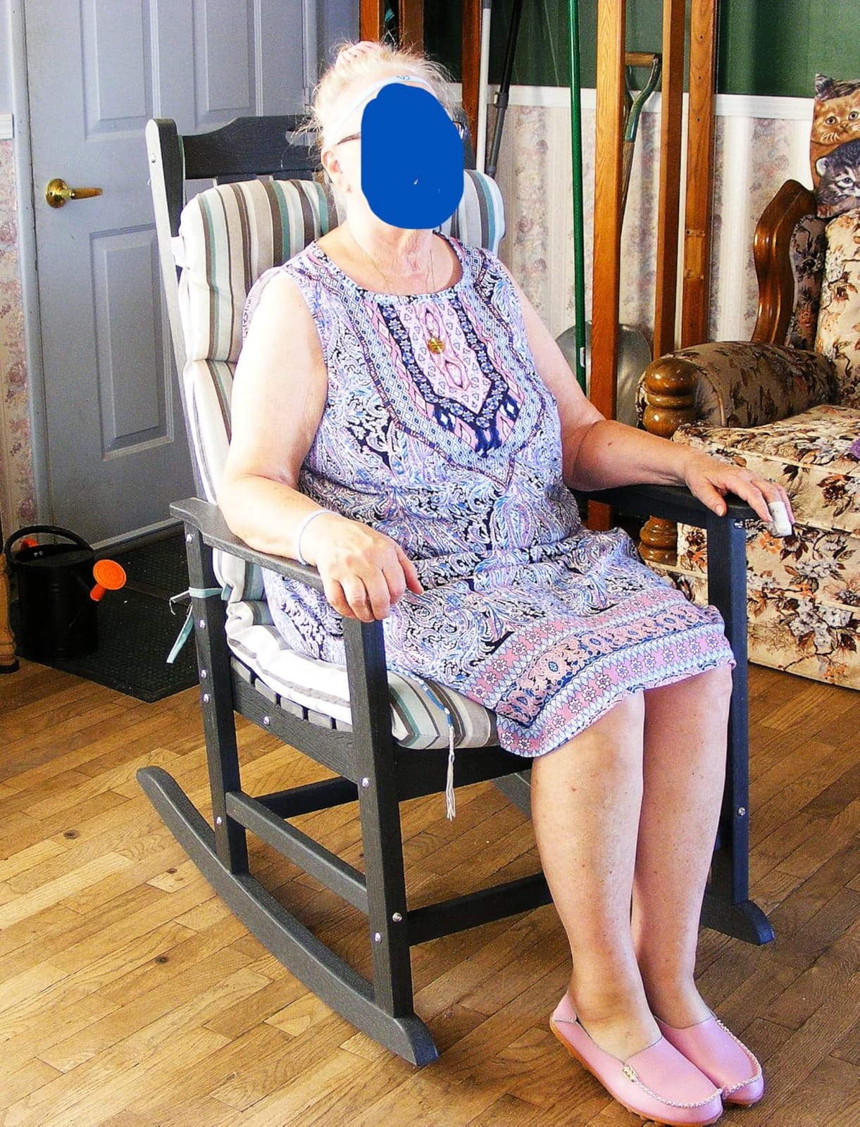 THOEOE Outdoor Rocking Chairs, Oversized Patio Rocking Chair customer photo 1