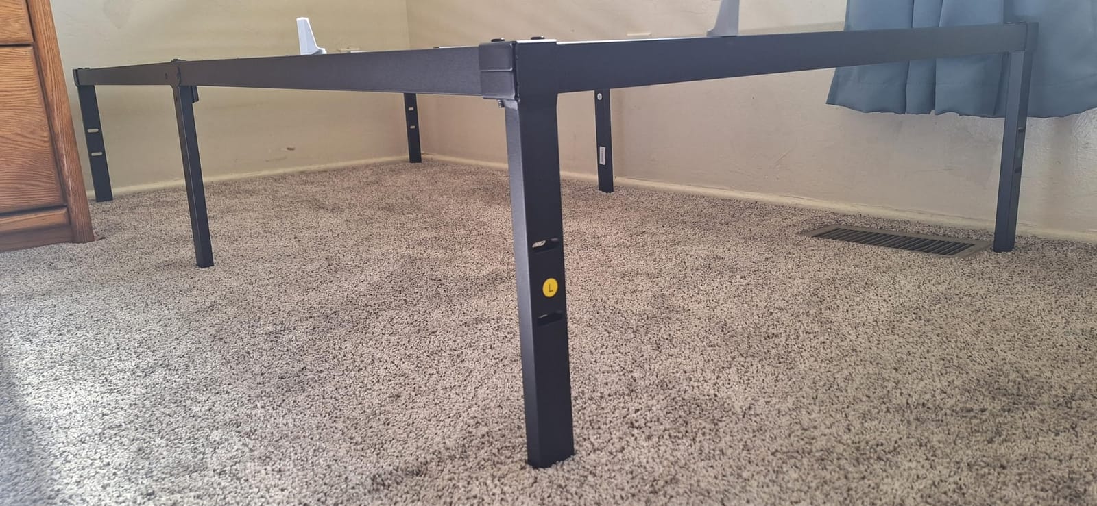 VASAGLE Full Metal Bed Frame, 14 Inches Tall, 1100 lb Weight Capacity customer photo 1