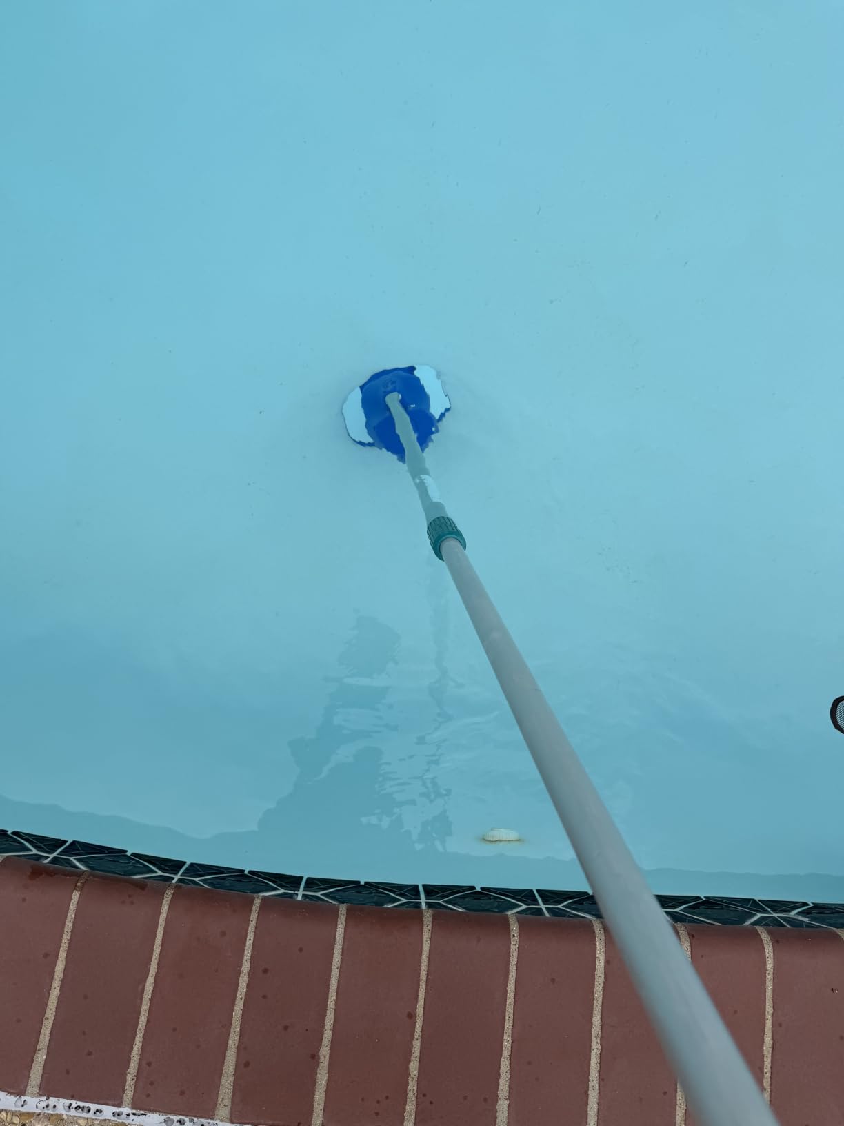 NEW 2026 POOL BLASTER Max Cordless Pool Vacuum for Inground & Above Ground Pools, More Suction Power, 60 Min Runtime, Omni-Directional Rollers, Easy Charging, Handheld, Rechargeable Pool Cleaner Vac customer photo 2