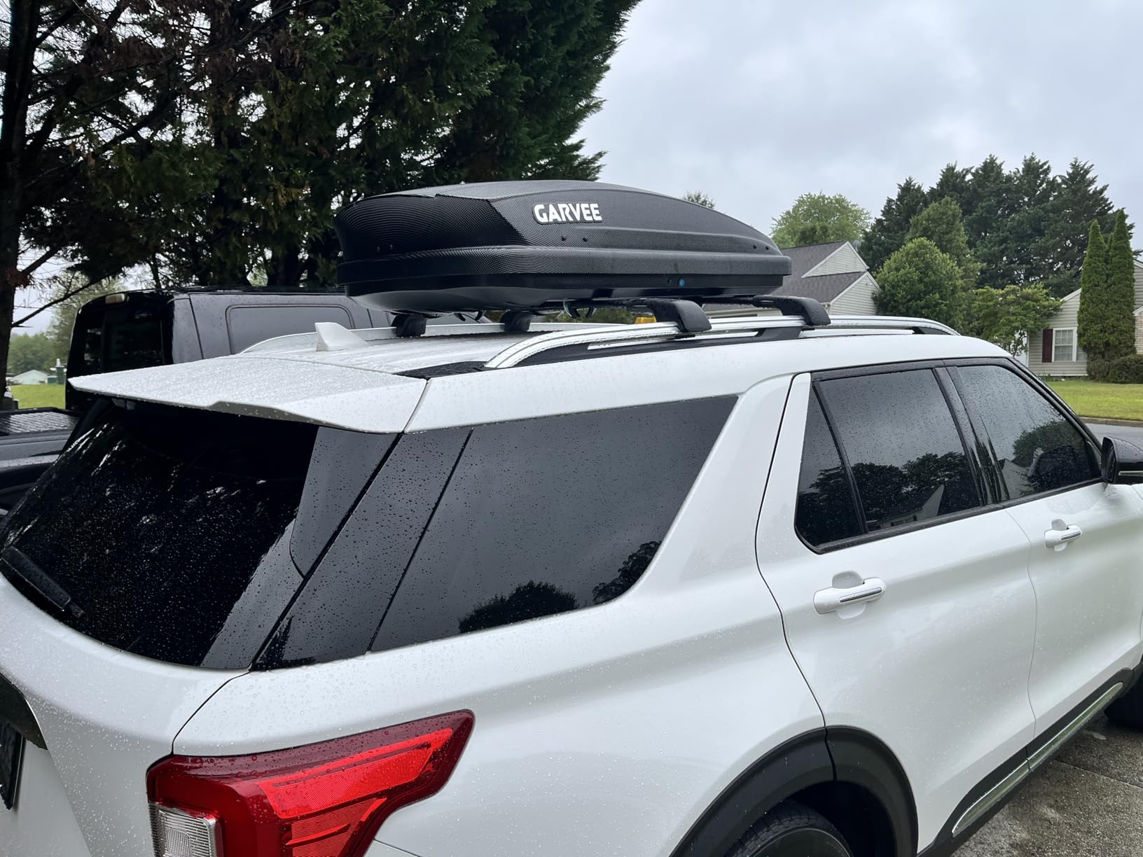 GarveeTech Rooftop Cargo Box Carrier,Dual-Side Opening Roof Luggage Storage customer photo 2