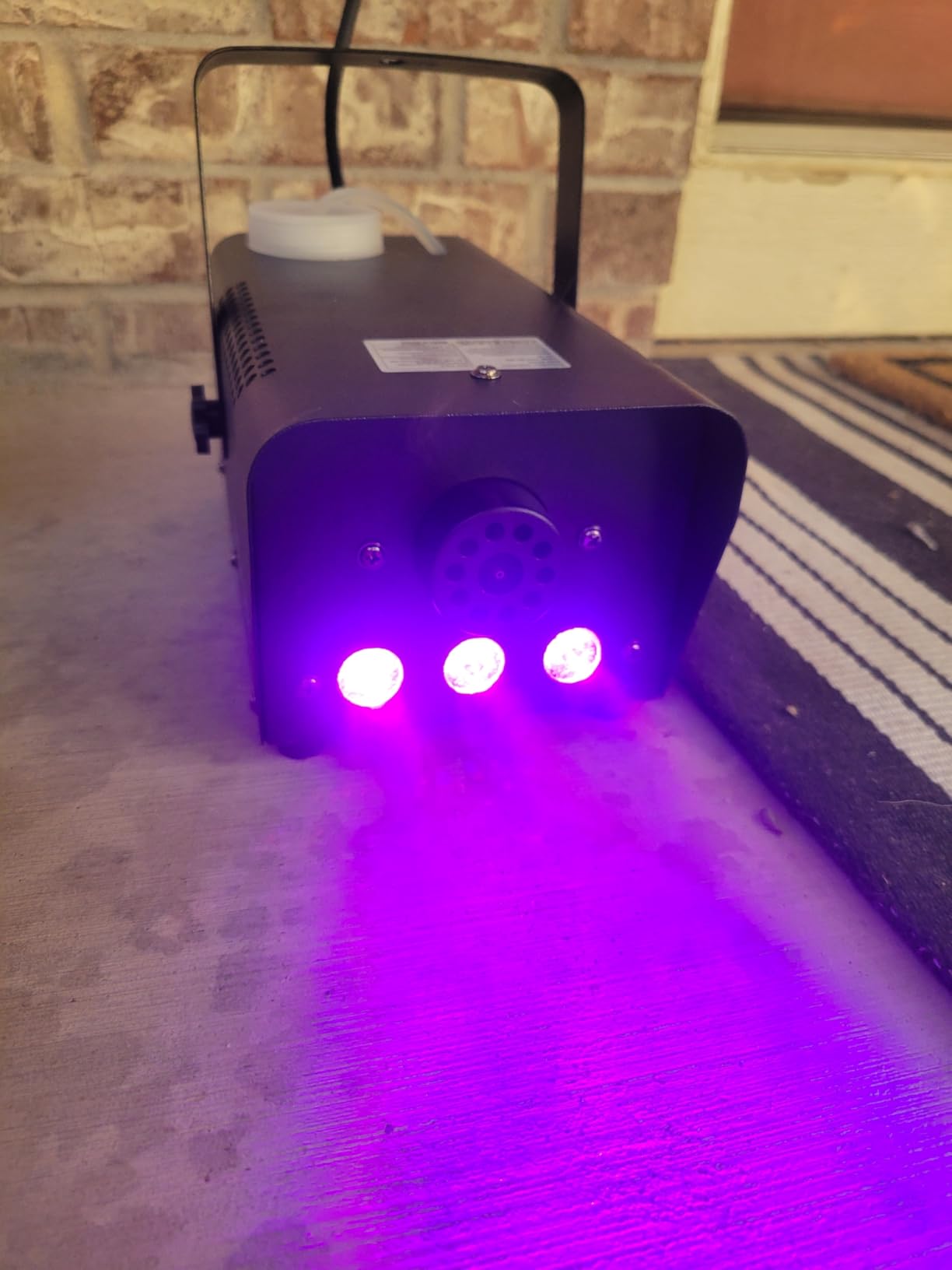 Fog Machine 500W with 14 Color RGB LED Lights and Auto Mode, 2000CFM Smoke Machine Fog with Wireless Remote Control for Parties Indoor Outdoor Wedding DJ Stage Halloween, Black customer photo 1
