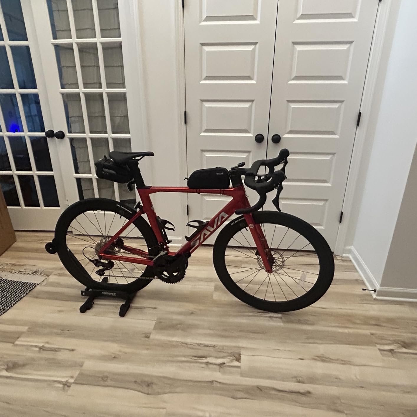 SAVADECK Full Carbon Racing Bike A7L Pro 2026 – Carbon Frame & Wheelset, with Shimano R7120 24-Speed, Hydraulic Disc Brakes, 90% Pre-Assembled customer photo 1