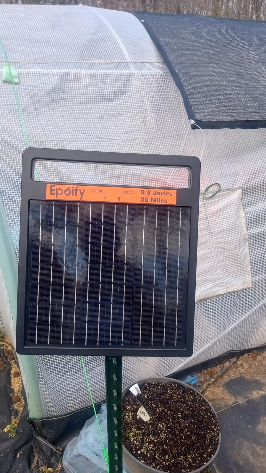 Solar Electric Fence Charger LD02, 1.2J with Short Circuit Alarm customer photo 1