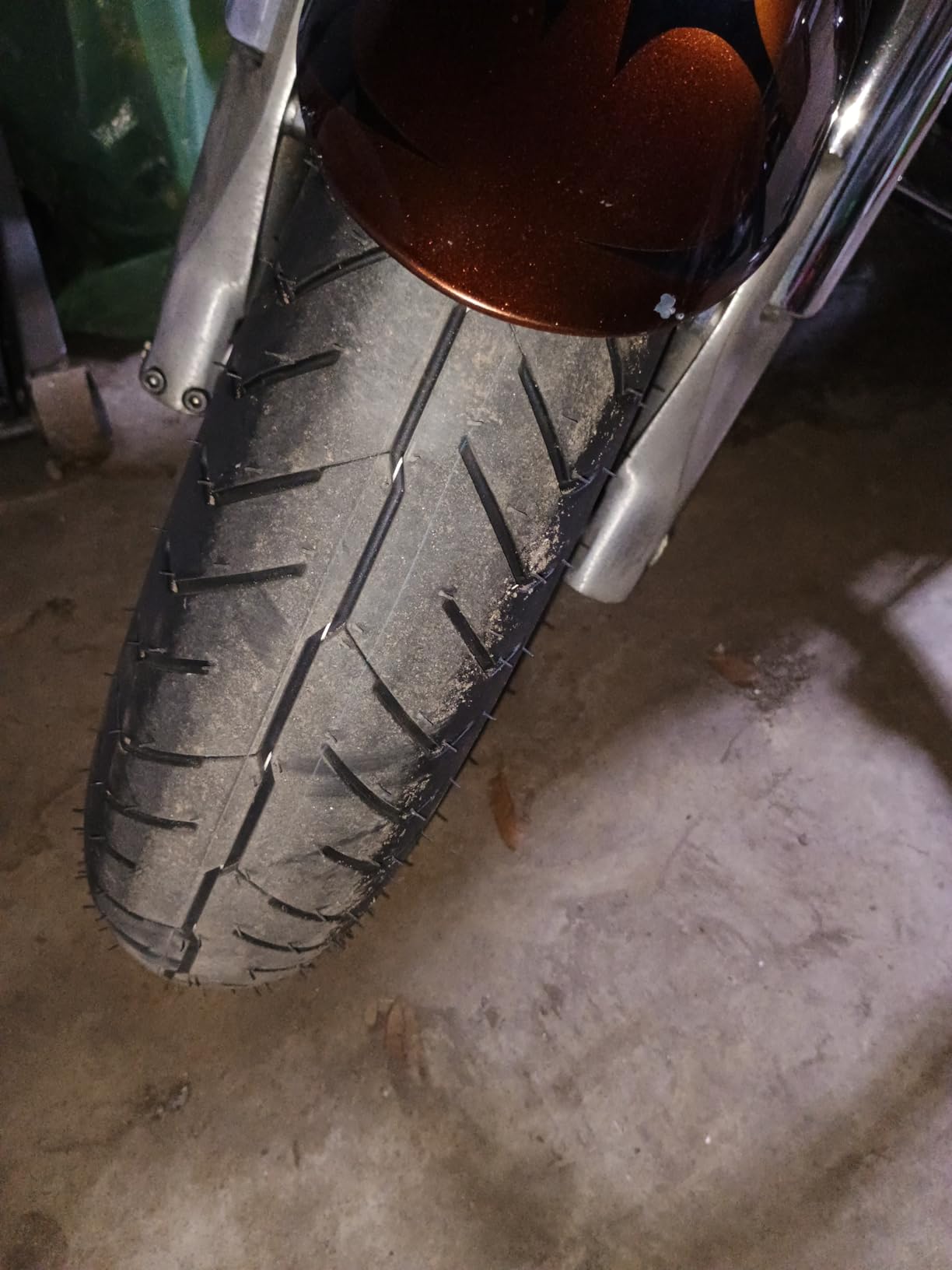 Bridgestone Exedra Max Motorcycle Tire (180/70R-16 (4795)) customer photo 1