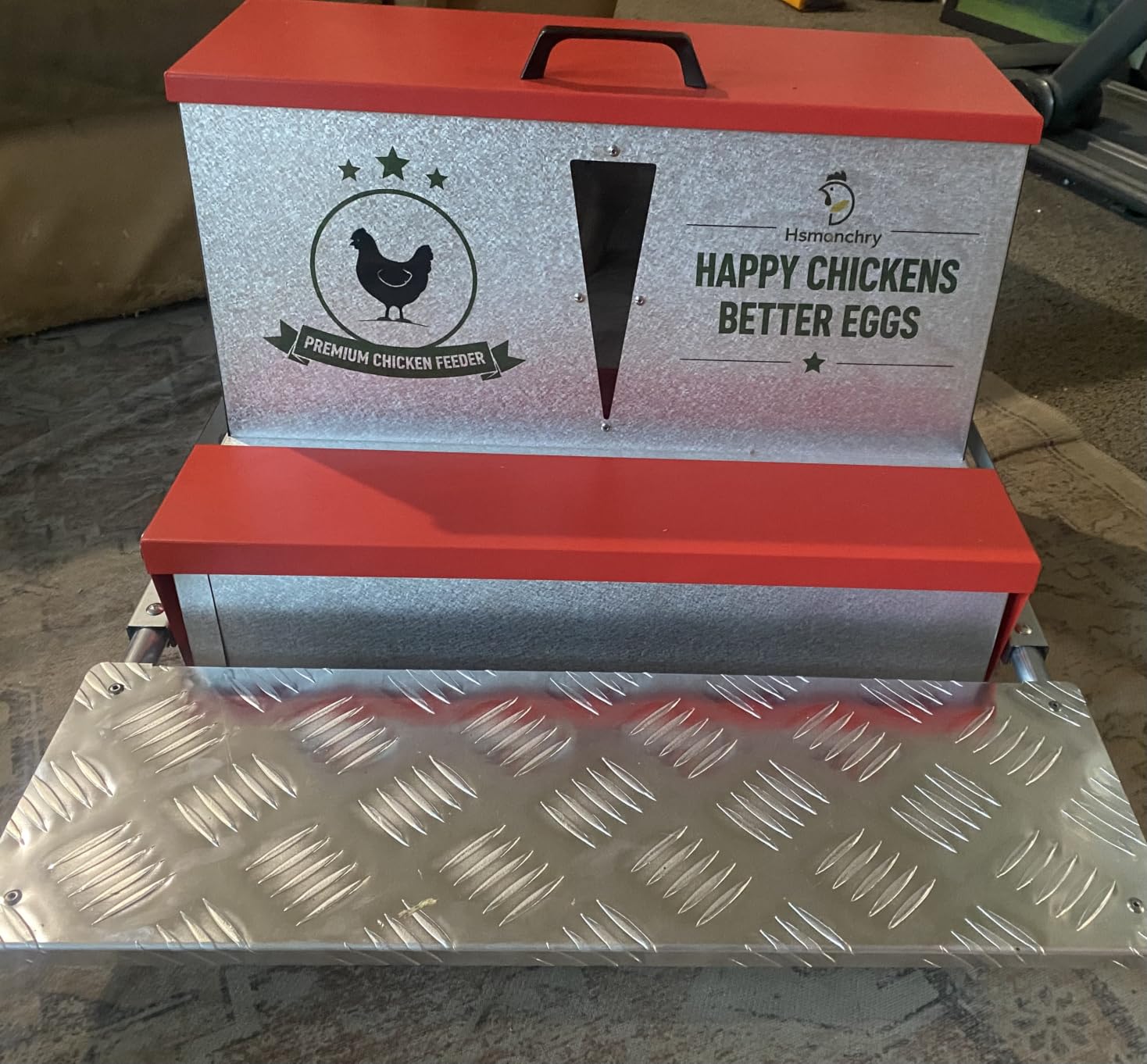 40 lb Automatic Chicken Feeder, Rat Proof Treadle No Waste customer photo 1