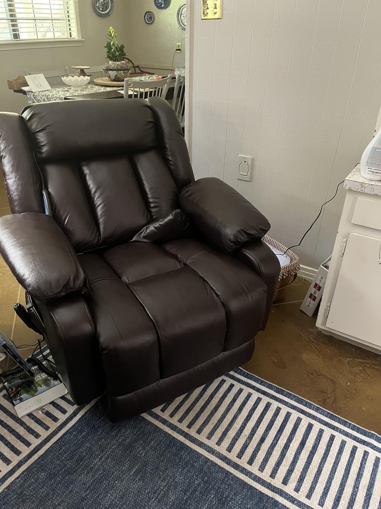 EDILLY X Large Genuine Leather Power Lift Recliner Chairs for Elderly customer photo 2