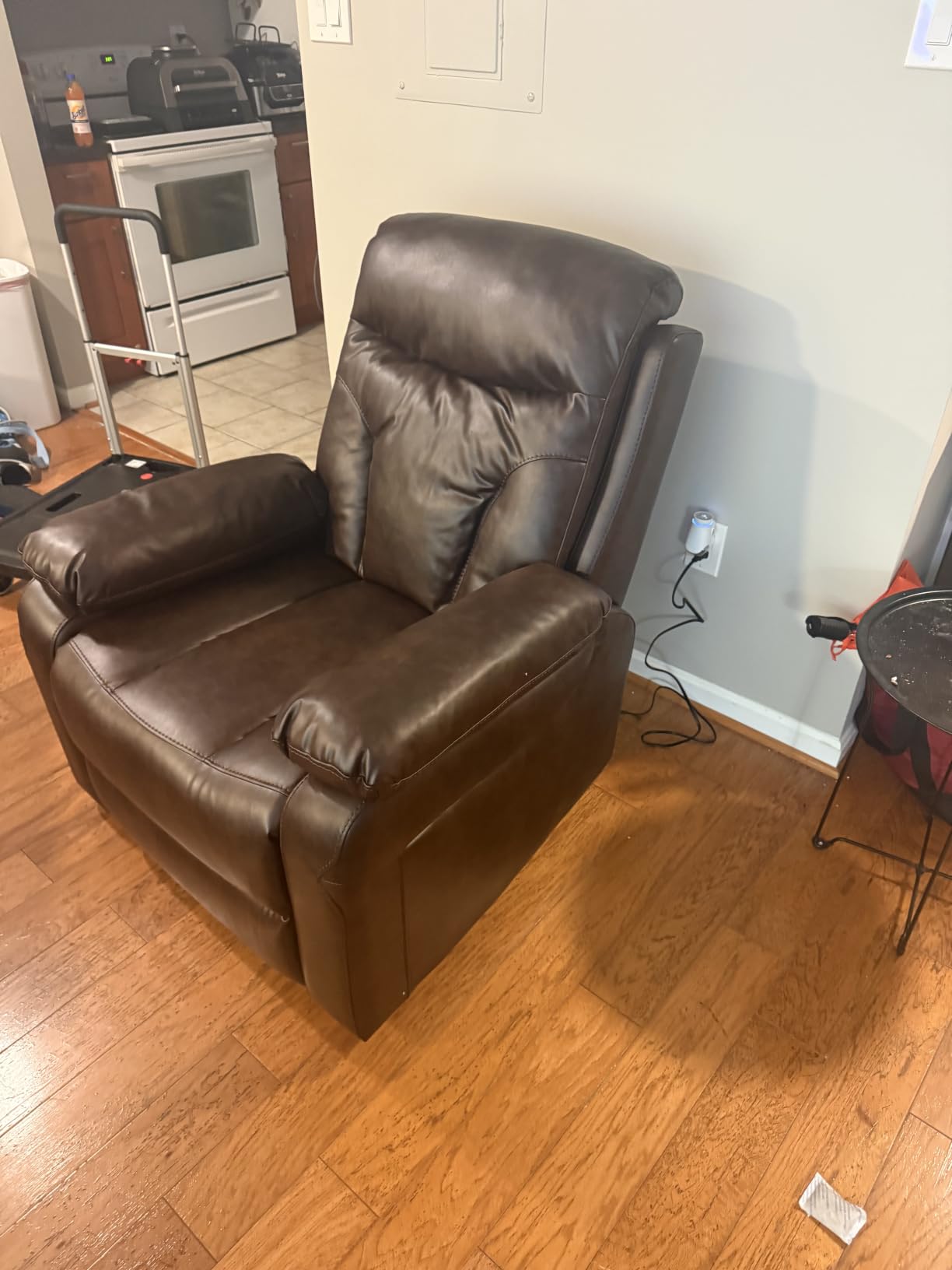KISLOT Power Recliner Chair Wall Hugger Recliner with Adjustable Headrest and Footrest Dual Motor Electric Faux Leather Reclining Sofa with USB/Type-C Charging for RV Living Room Bedroom customer photo 1