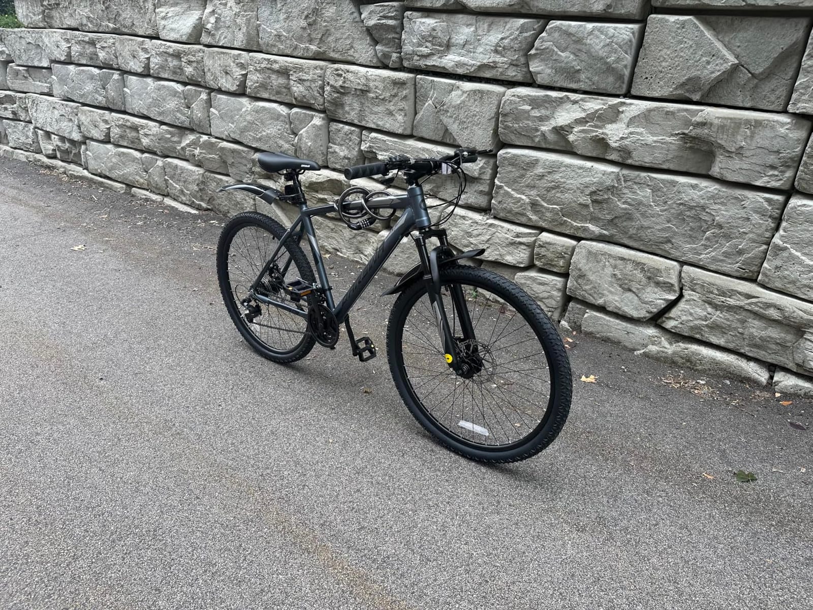 26/27.5 Inch Mountain Bike for Men and Women, Lightweight Aluminum Frame MTB with Dual Disc Brakes & 21-Speed Trigger Shifter, Comfort Seat Adult Bicycle for Trail customer photo 1