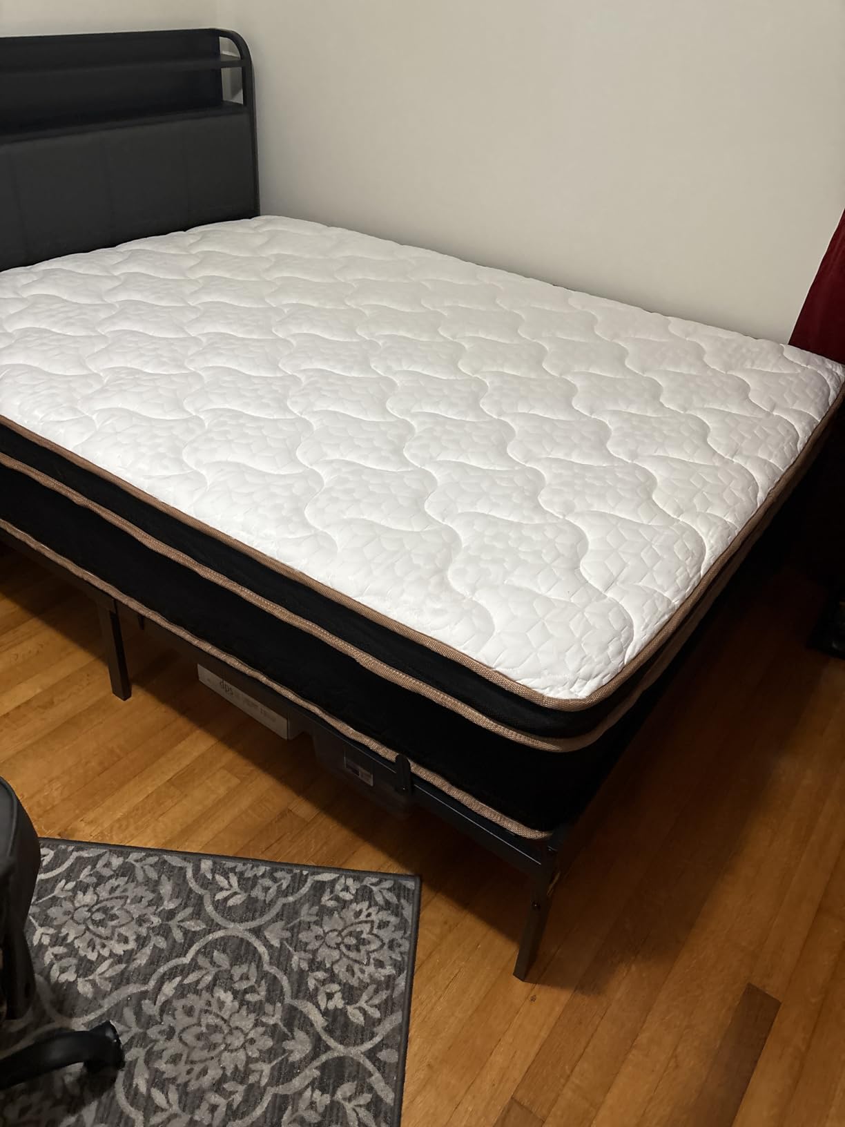 King Mattress 14 Inch, Luxury Hotel Cooling Hybrid Bed Mattress in a Box customer photo 1