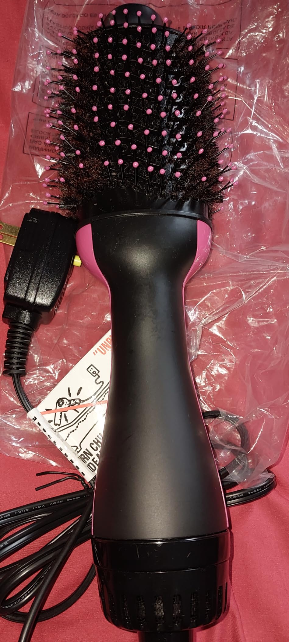 UMEELY Dual Voltage Hair Dryer Brush, Mini Travel Hot Air Blow Dryer Brush customer photo 2