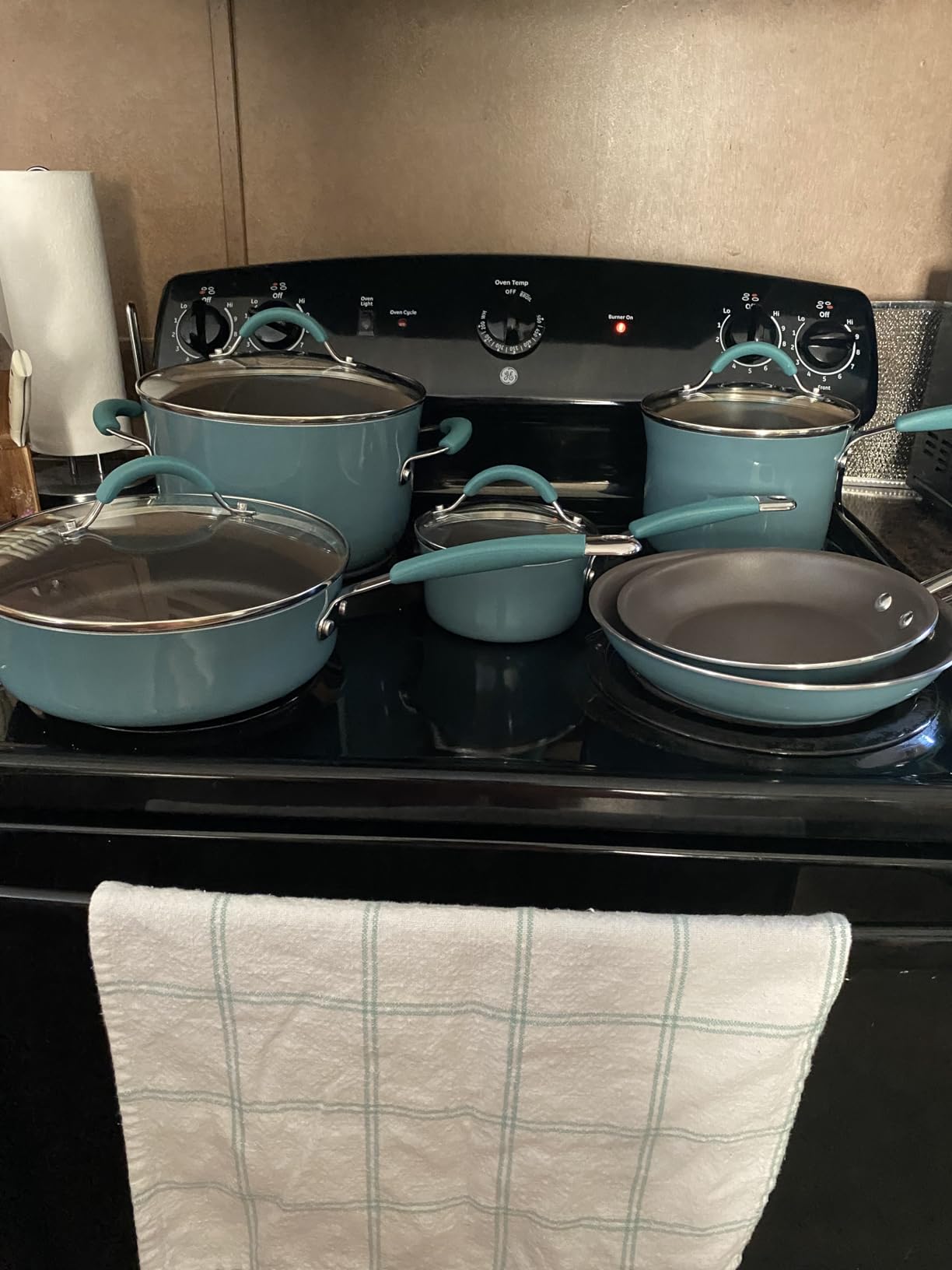 Rachael Ray Cucina Nonstick Cookware Purple Pots and Pans Set, 12-Piece customer photo 2