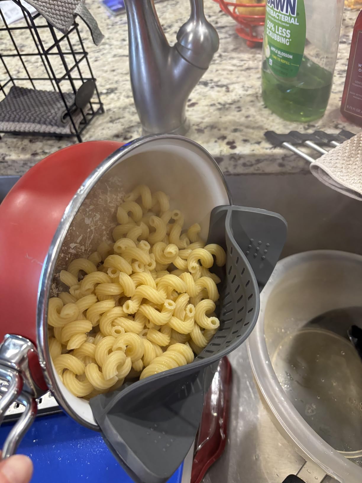 Kitchen Gizmo Snap N' Strain - Silicone Pasta Strainer Clip-On for Pots and Pans - Heat Resistant Colander for Vegetables and Noodles - Kitchen Gadgets for Cooking - Space-Saving Design - Gray customer photo 1