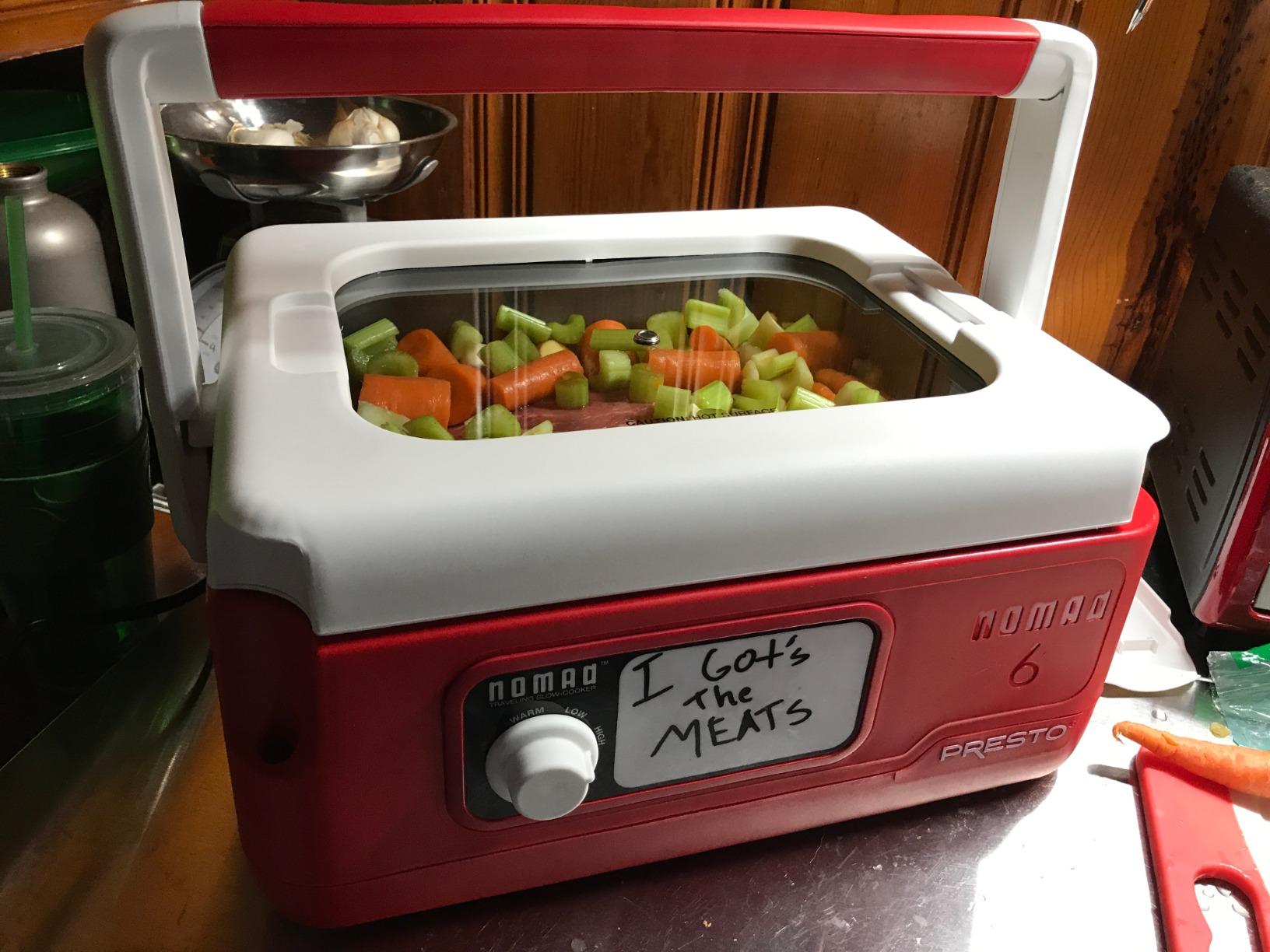 Presto 06011 6-Quart Nomad Traveling Slow Cooker customer photo 2