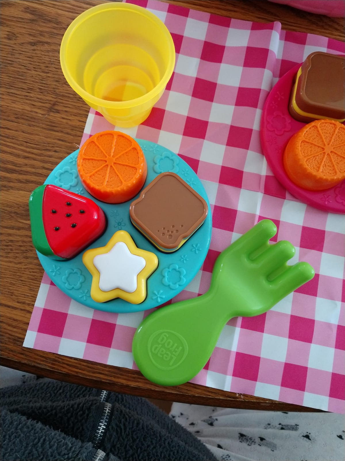 LeapFrog Picnic Basket customer photo 2