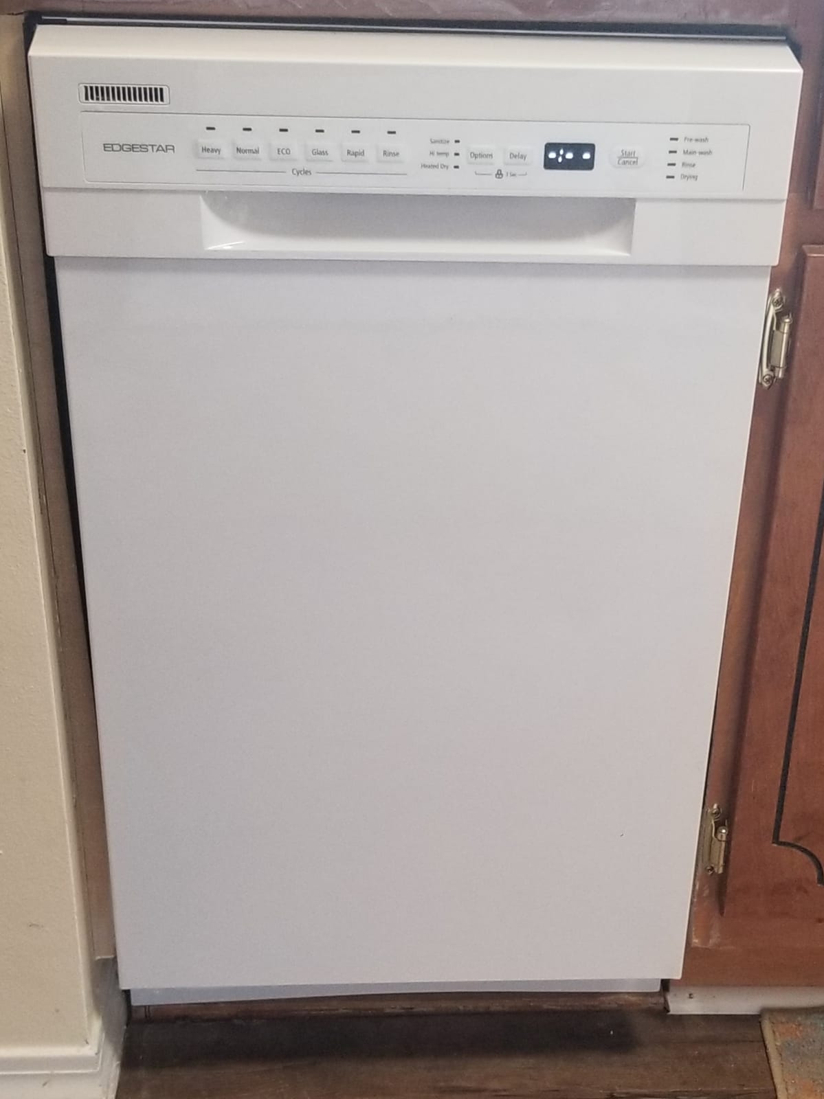 EdgeStar BIDW1802WH 18 Inch Wide 8 Place Setting Built-In Dishwasher customer photo 1