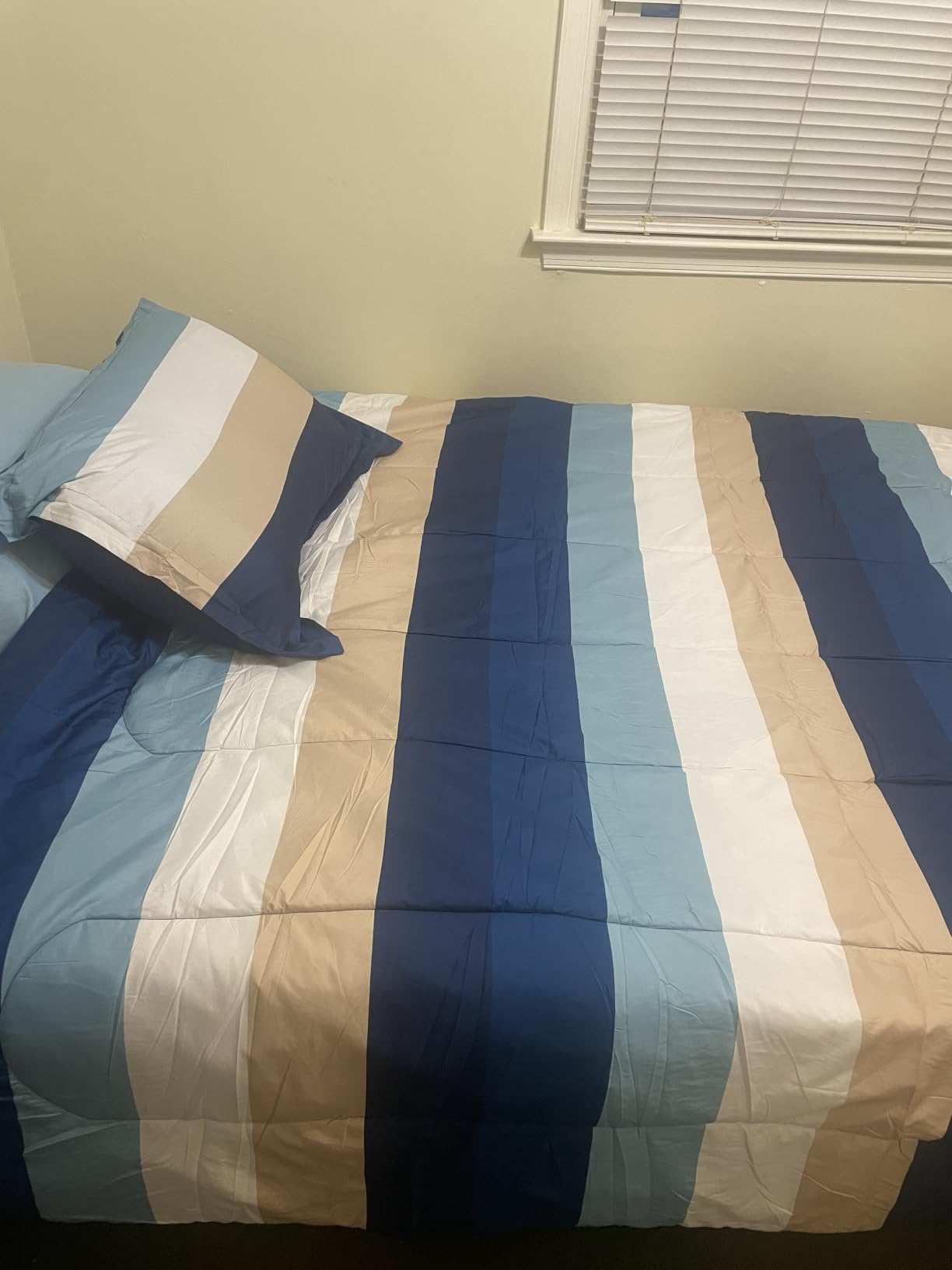 Amazon Basics Full/Queen Comforter Set with Sheets, 7-Piece Blue Stripe Bedding, Lightweight Microfiber Bed-in-a-Bag, Striped customer photo 2