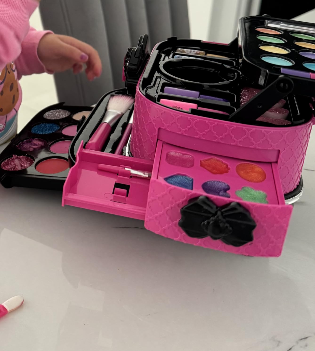 Hollyhi Kids Makeup Kit customer photo 2