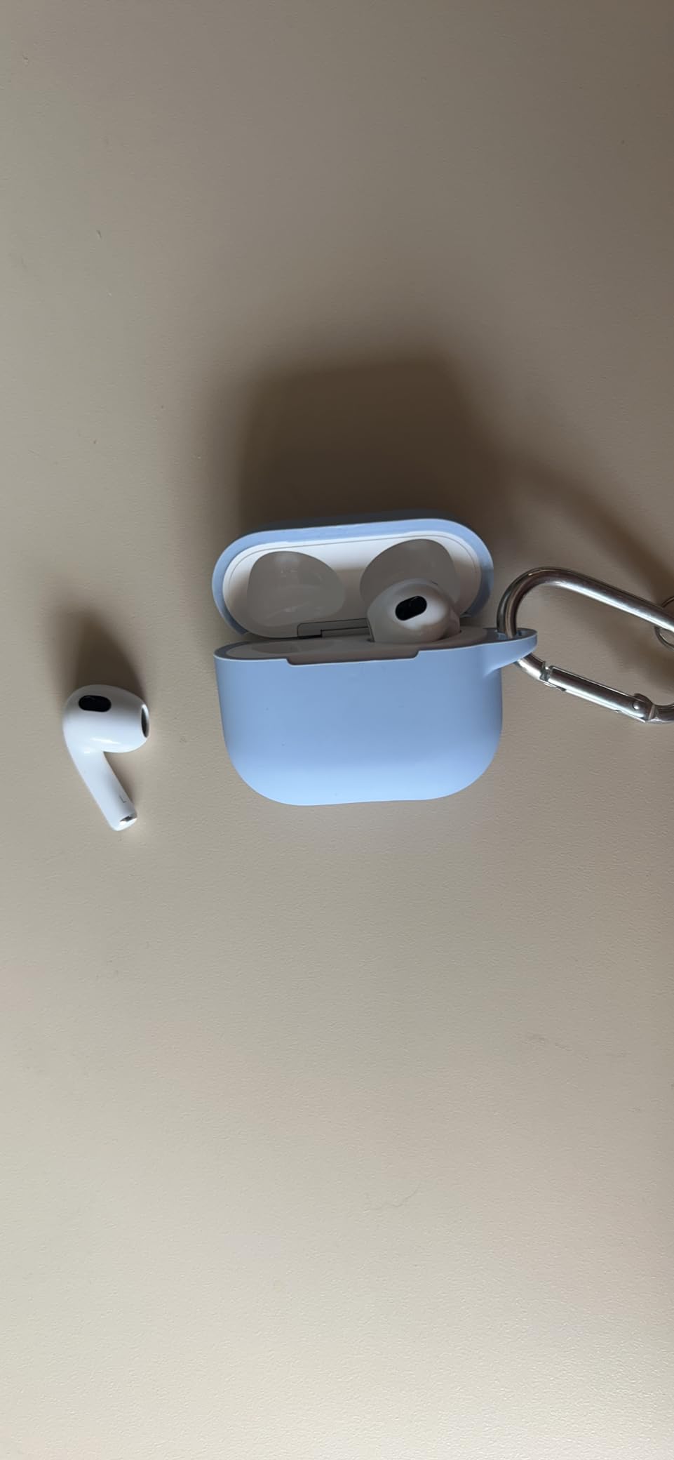 AirPods 3rd Gen Renewed customer photo 1