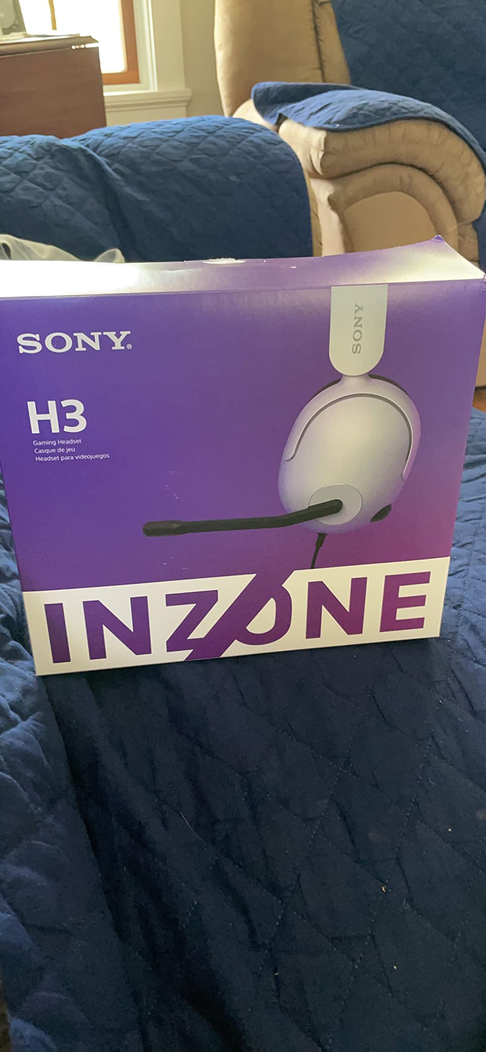 Sony INZONE H3 Wired Over-Ear Gaming Headset with Mic PS5 Headphones, White customer photo 2