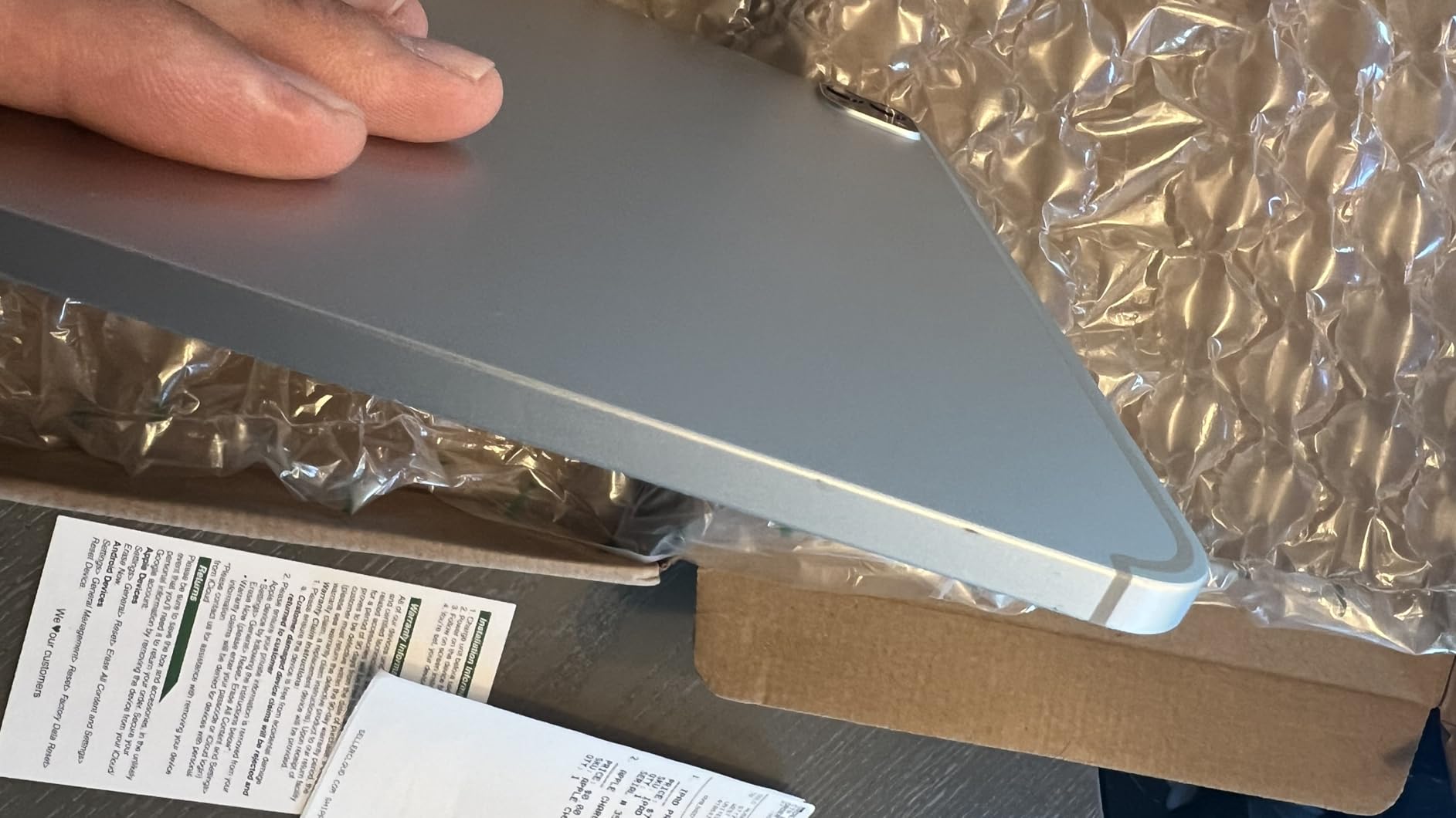 Renewed iPad Pro 12.9-inch 5G customer photo 1