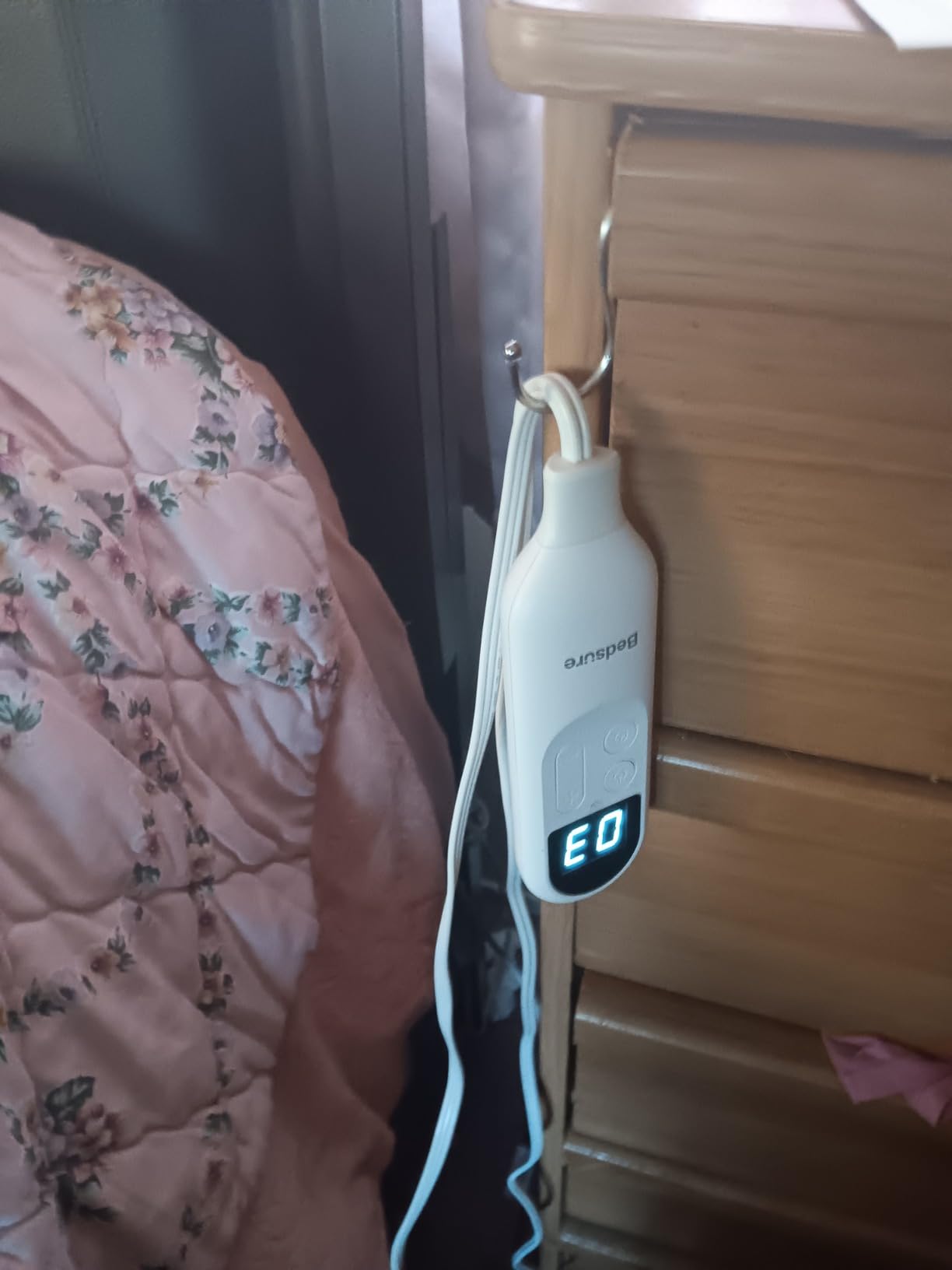Bedsure Flannel Heated Throw customer photo 2