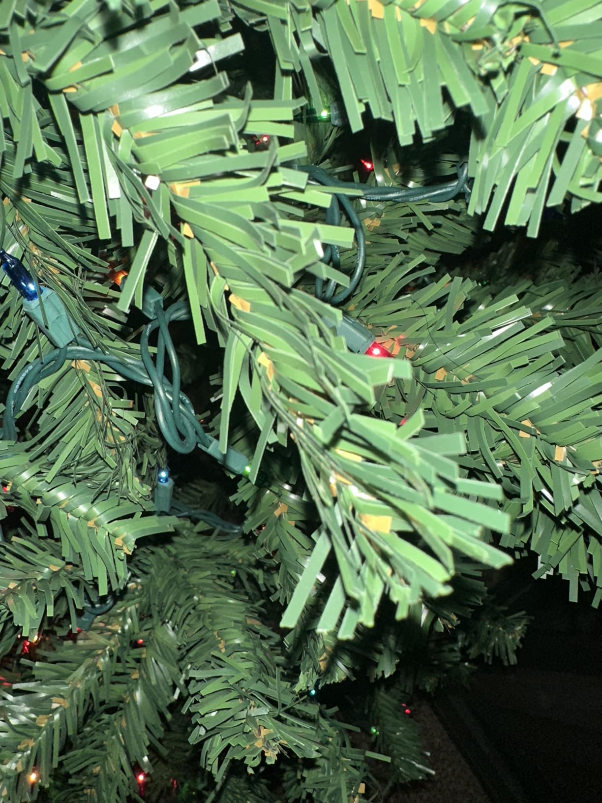 Yaheetech 9ft Flocked Spruce customer photo 2