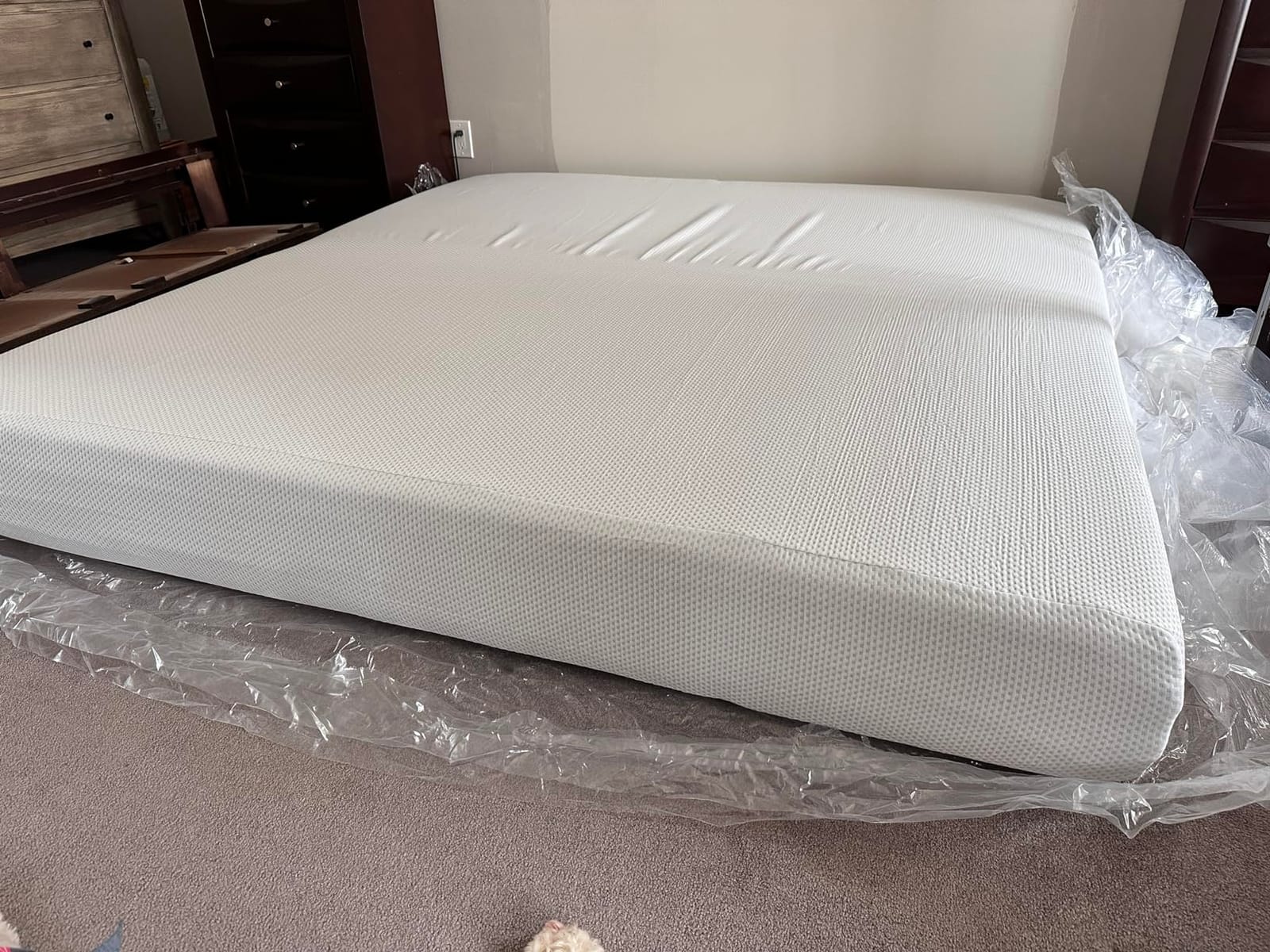 ZINUS 12 Inch Green Tea Cooling Gel Memory Foam Mattress / Cooling Gel Foam / Pressure Relieving / CertiPUR-US Certified / Bed-in-a-Box, King customer photo 1