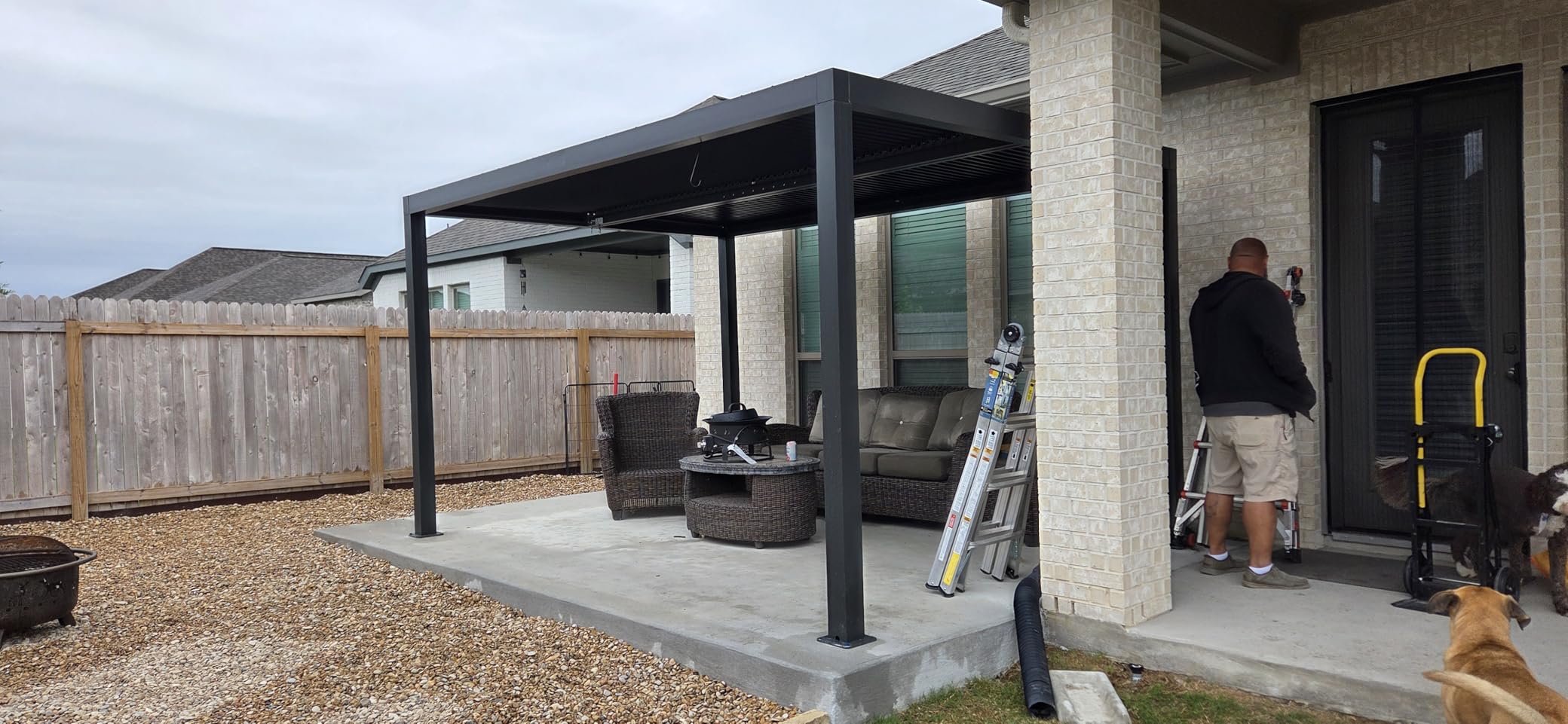 PURPLE LEAF Louvered Pergola 12' x 14' 94AS w/ 1L2W Side Shade Screen Gray customer photo 2