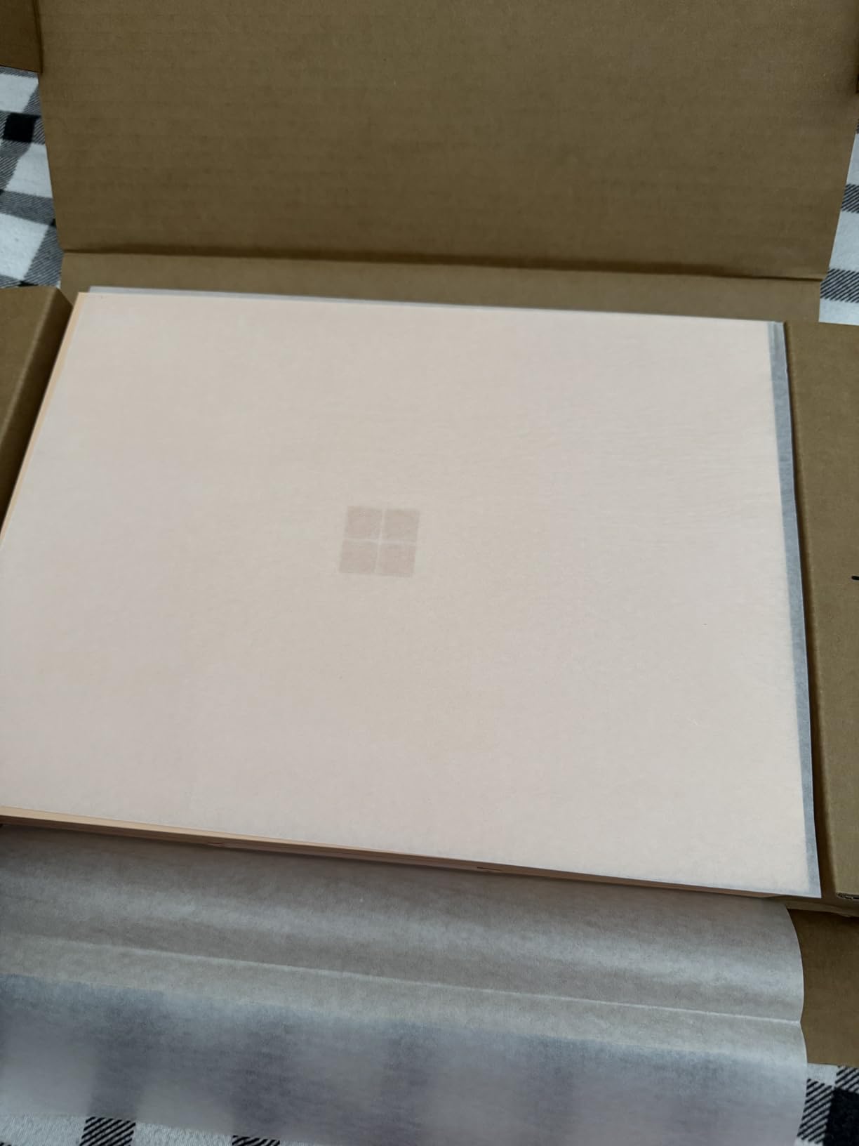 Surface Laptop 13.8 customer photo 2