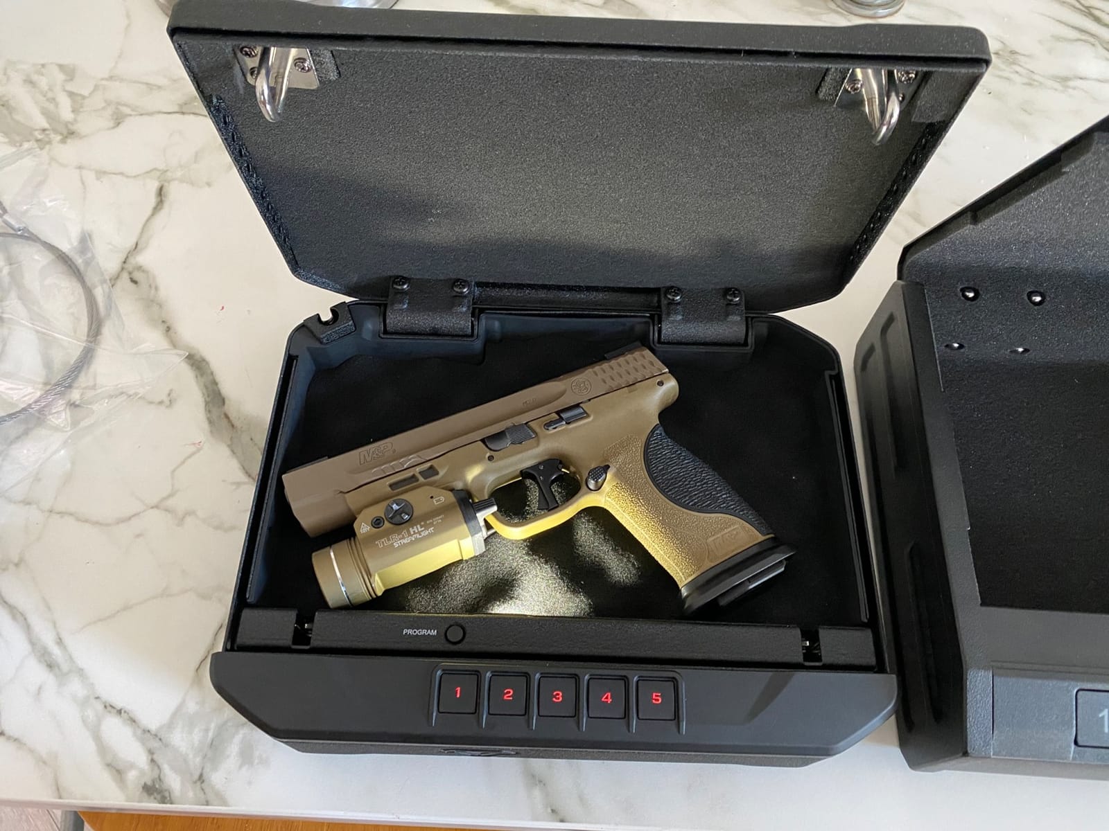 ONNAIS Large Biometric Gun Safe for Handgun with Fingerprint Keypad Lock customer photo 2