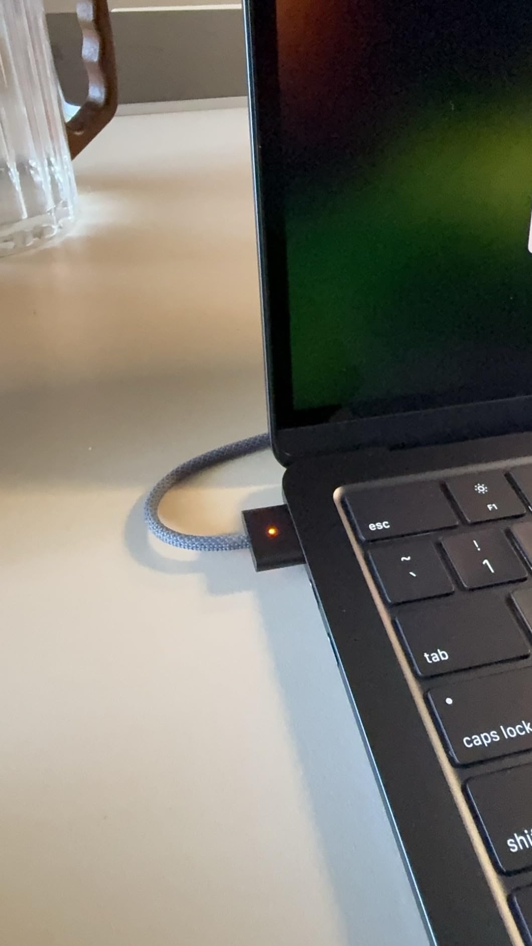 Apple MacBook Air M3 13-inch Renewed customer photo 2