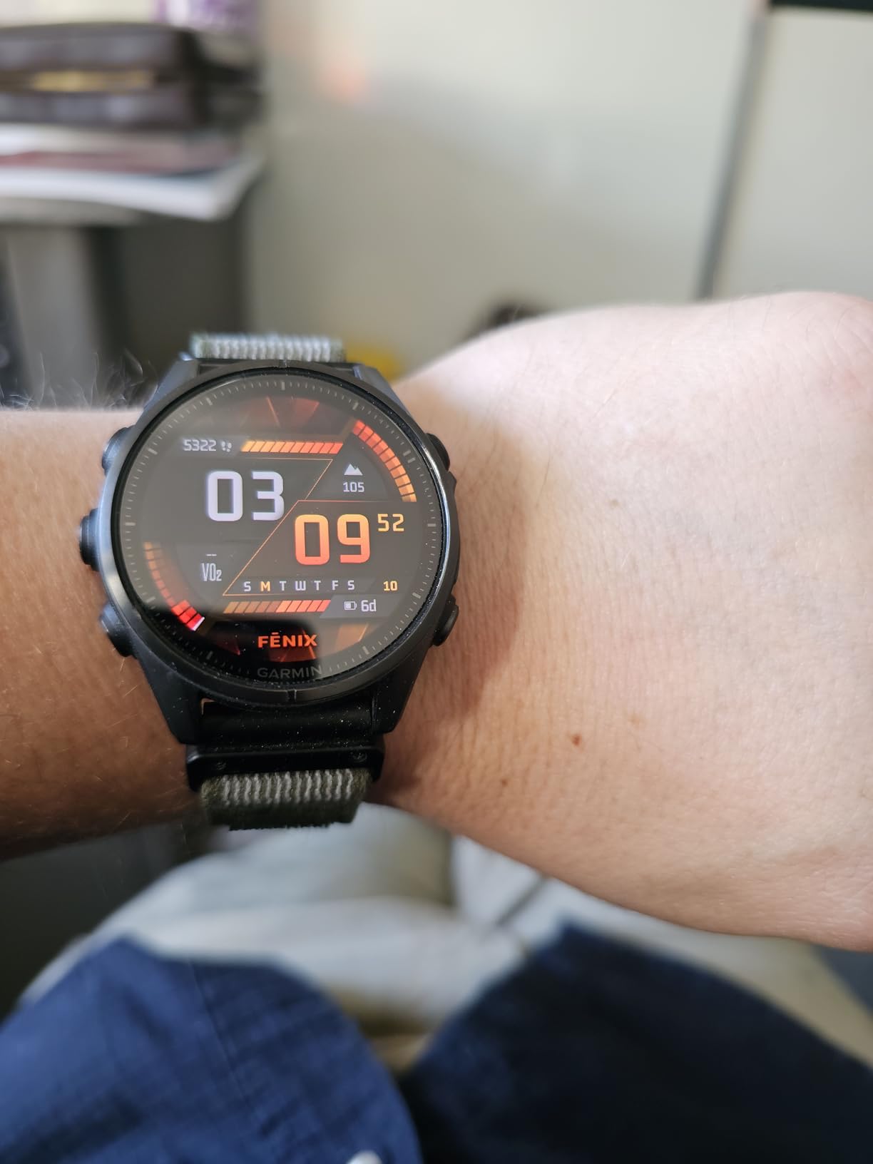 Garmin fēnix® 8, Sapphire, 47mm, DLC Titanium, Black/Pebble Gray customer photo 2