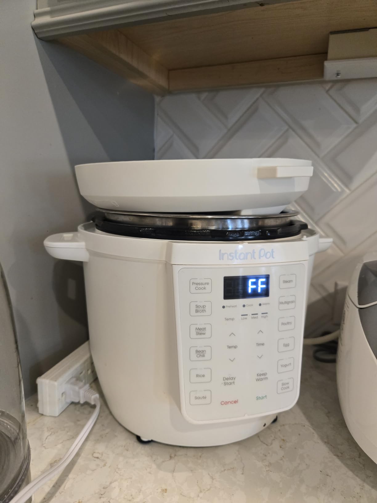 Instant Pot Rio Mini 4 Qt 7-in-1 Electric Pressure Cooker, Black customer photo 2