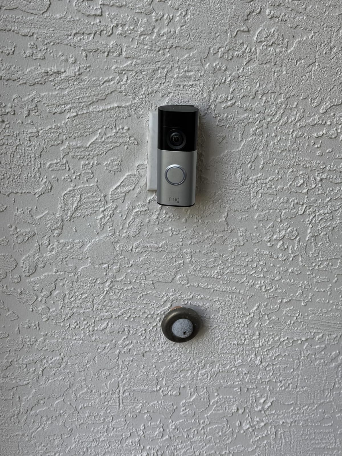 Ring Wired Doorbell 2K (newest model), Retinal 2K with wide-angle video, up to 6x Enhanced Zoom, and Two-Way Talk, Speckled Gray customer photo 1