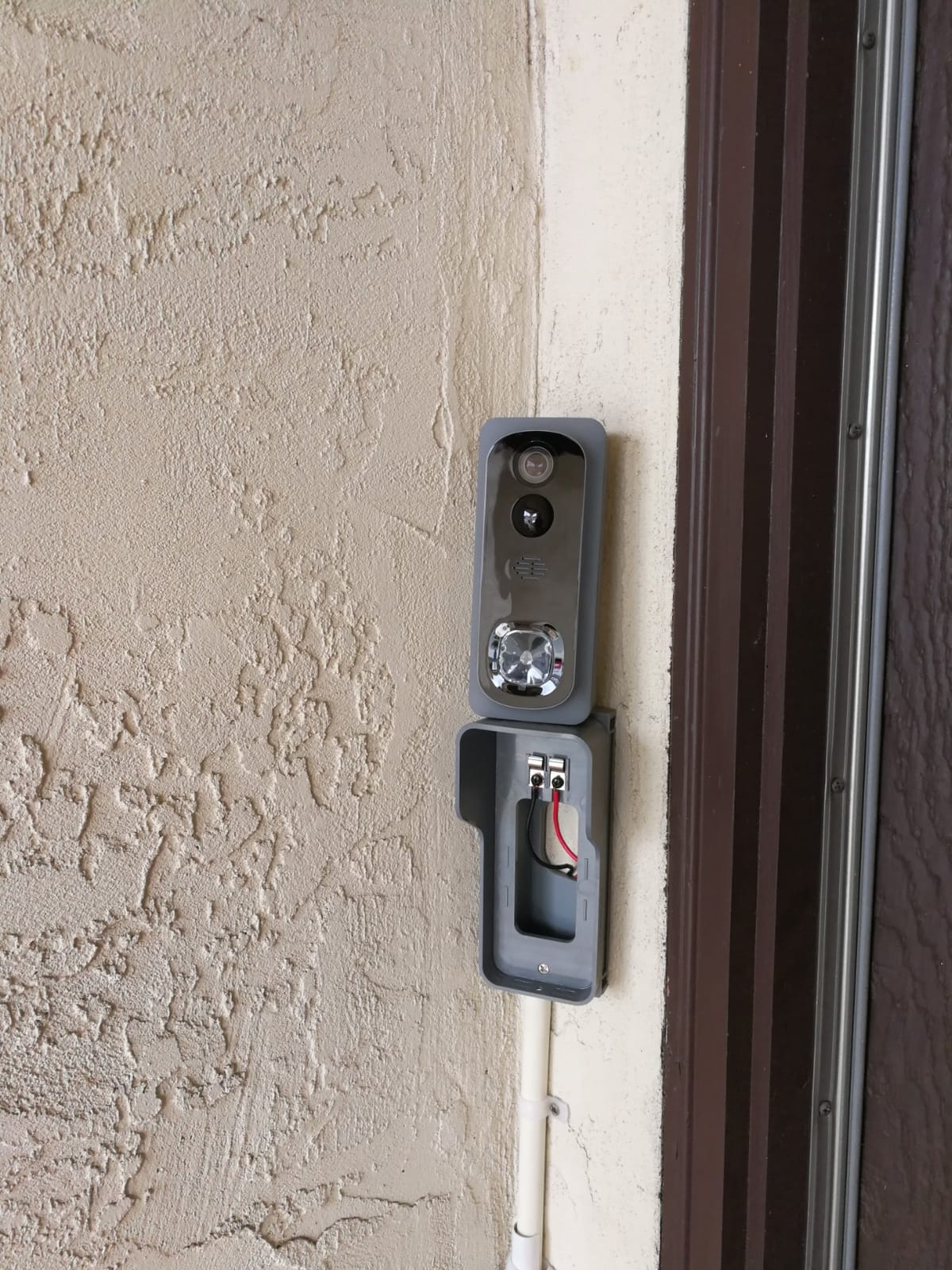 ZUMIMALL 2K Wireless Doorbell Camera No Subscription, Battery Powered customer photo 1