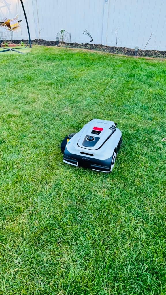 ECOVACS Goat A2000 LiDAR PRO Robot Lawn Mower, Dual LiDAR Navigation customer photo 1