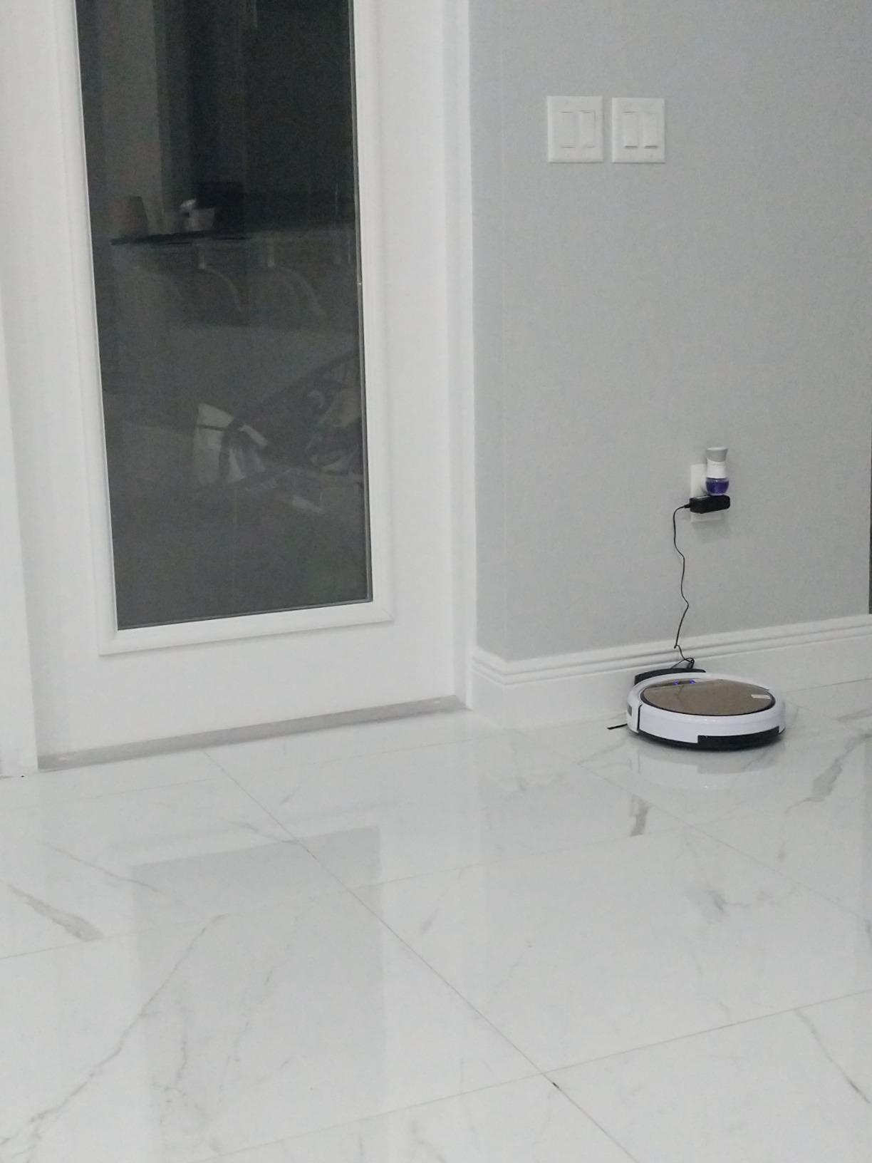 ILIFE V5s Max Robot Vacuum, 4000Pa Strong Suction, Gyro Navigation customer photo 2