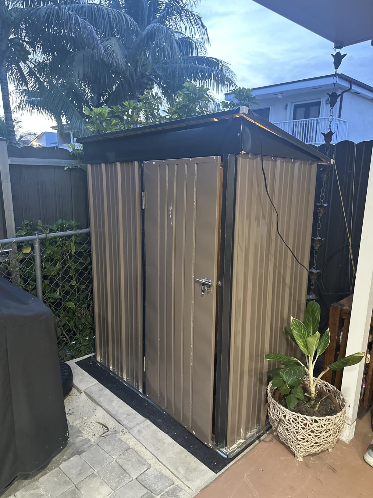 JUMMICO 8x8 FT Outdoor Storage Shed, Tool Metal Sheds, Black customer photo 1